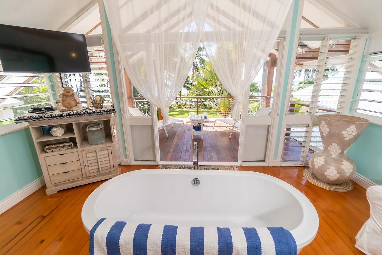 Beach House Cairns 0*,